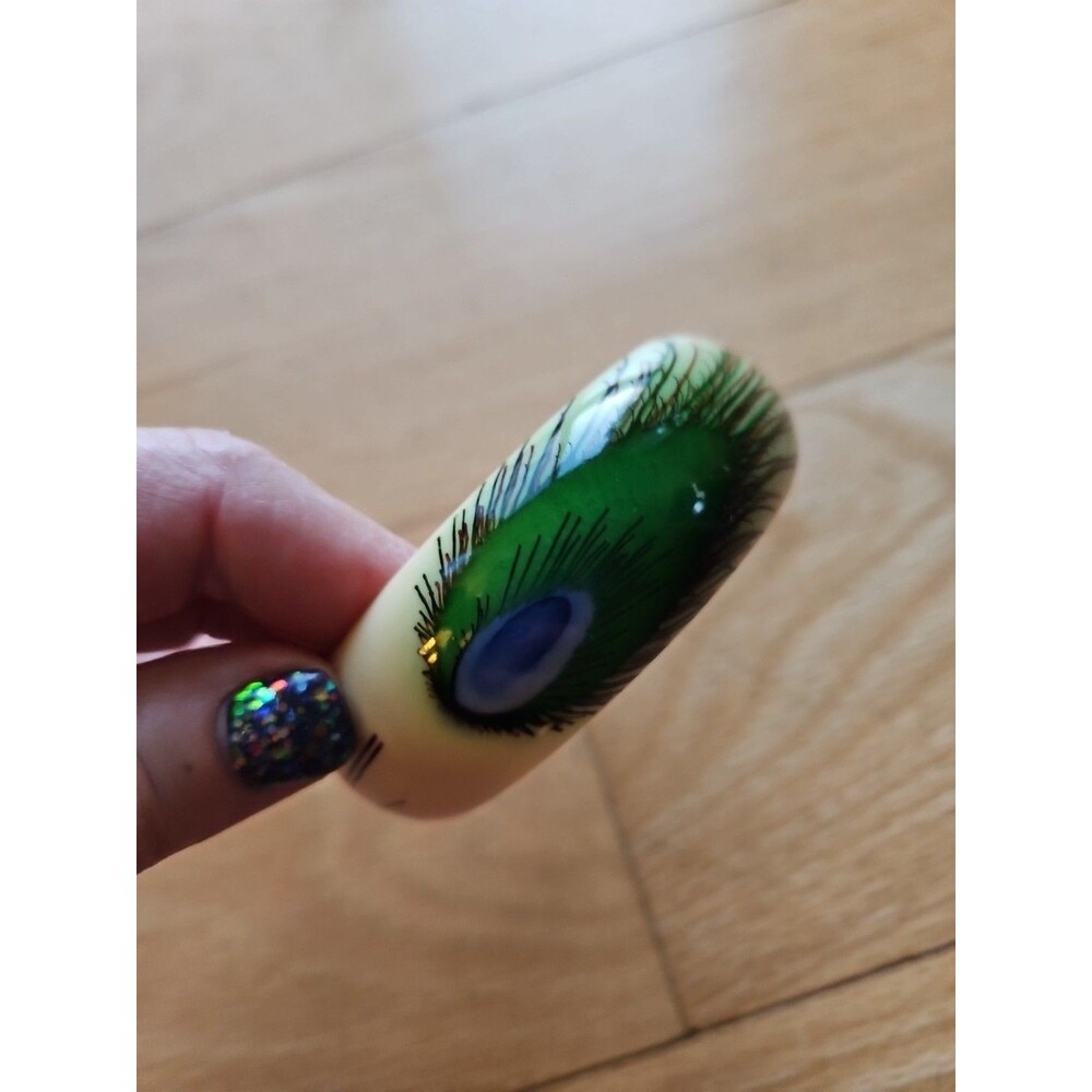 Vintage Peacock Feathers /Lucite  Bangle Bracelet ‎ 70s Hippie Retro